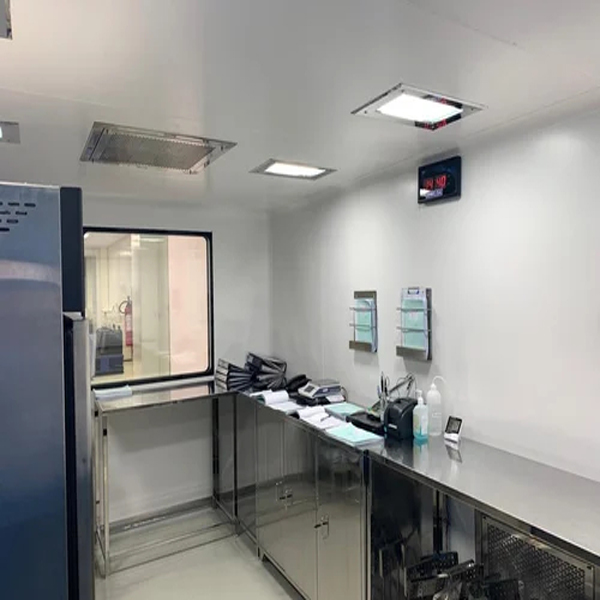 Clean Room Partition